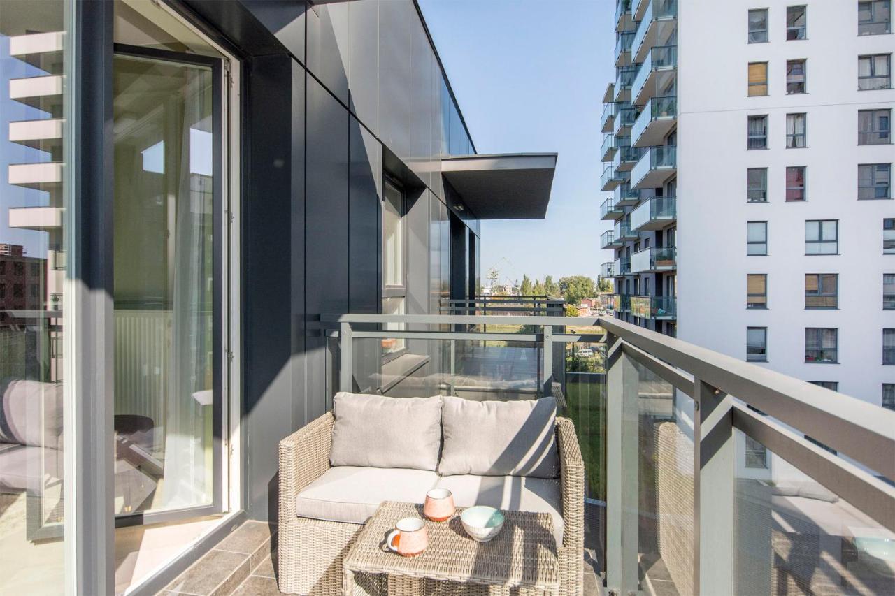City Center - Walowa I Popieluszki By Apartmore Gdansk Exterior photo